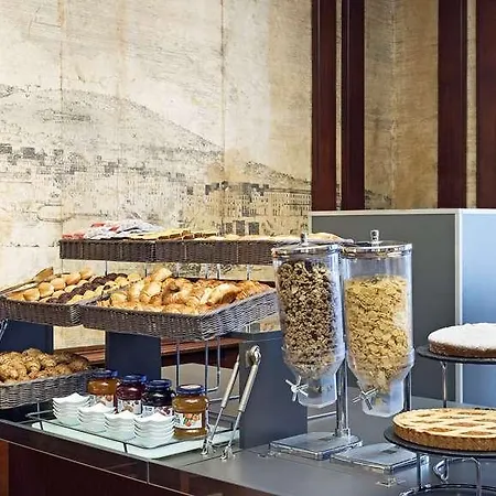 Hotel B&B Hotel Napoli 3*