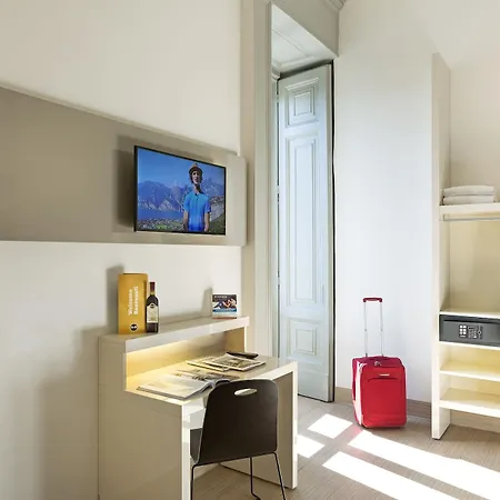 B&B Hotel Napoli 3* Neapol