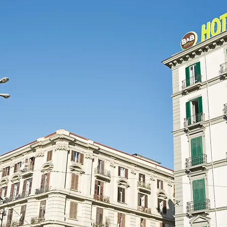 B&B Hotel Napoli 3* Neapol