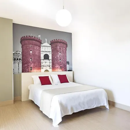 B&B Hotel Napoli מלון