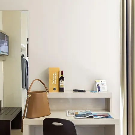 B&B Hotel Napoli Szálloda 3*