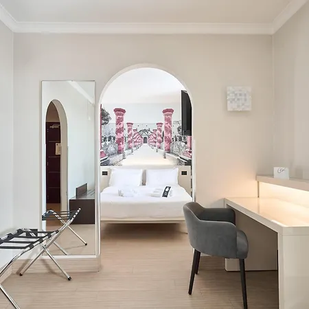B&B Hotel Napoli 3*