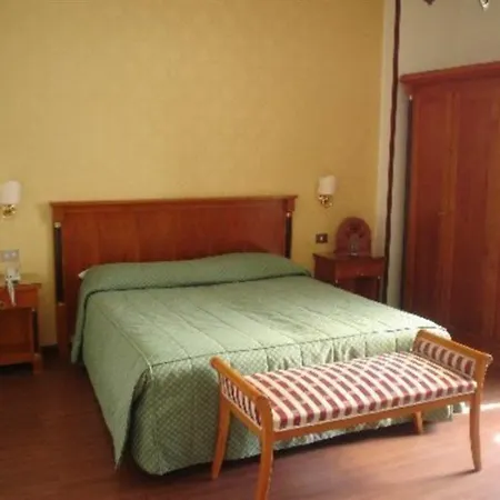 Szálloda B&B Hotel Napoli 3*