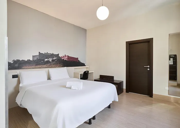 那不勒斯住宿加早餐酒店 3*