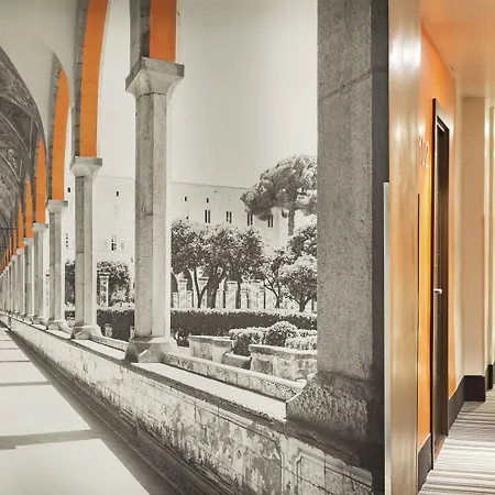 B&B Hotel Napoli Отель 3*