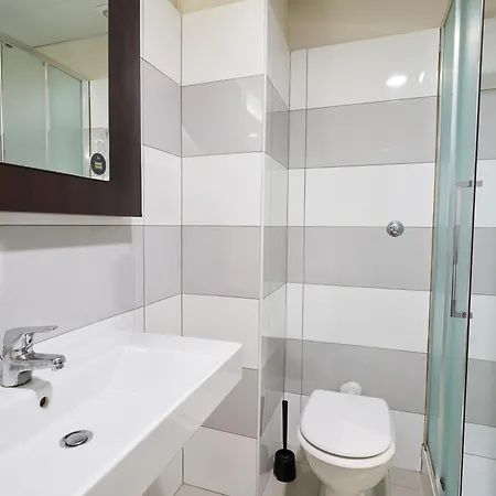 B&B Hotel Napoli Отель