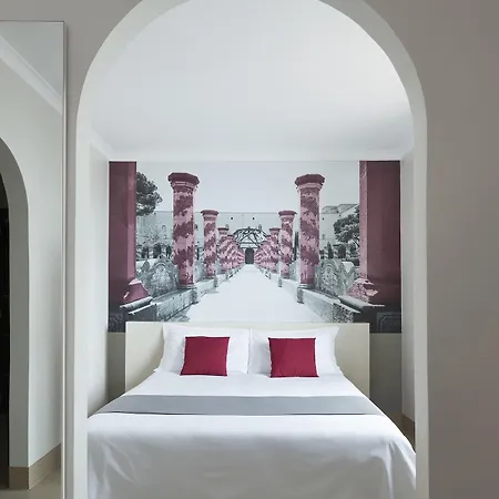 B&B Hotel Napoli מלון