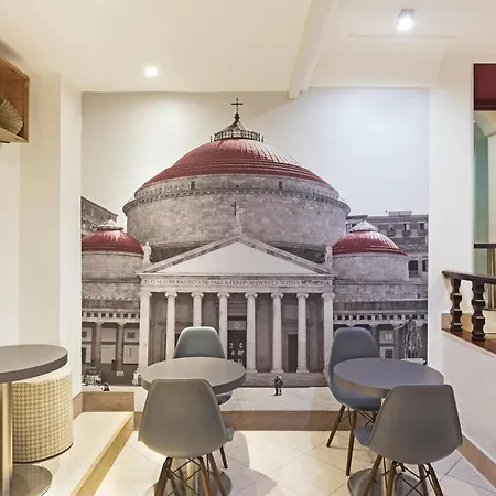 B&B Hotel Napoli נאפולי