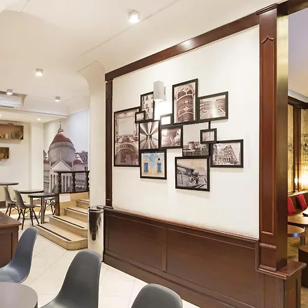B&B Hotel Napoli מלון