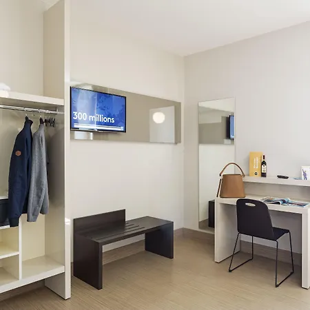 Hotel B&B Hotel Napoli 3*