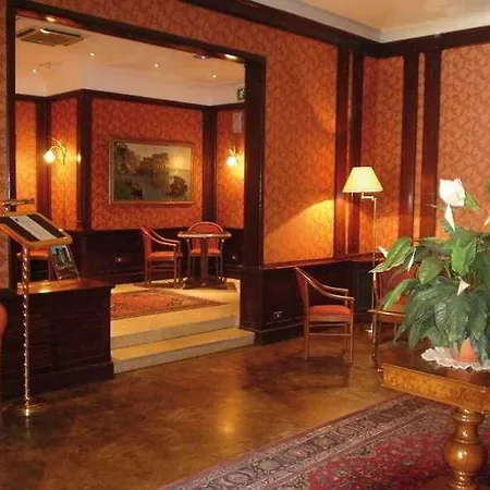 מלון B&B Hotel Napoli
