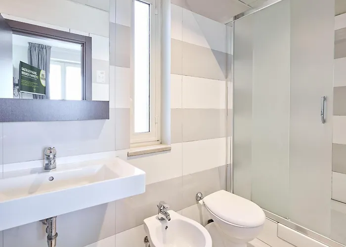Ξενοδοχείο B&B Hotel Napoli 3*